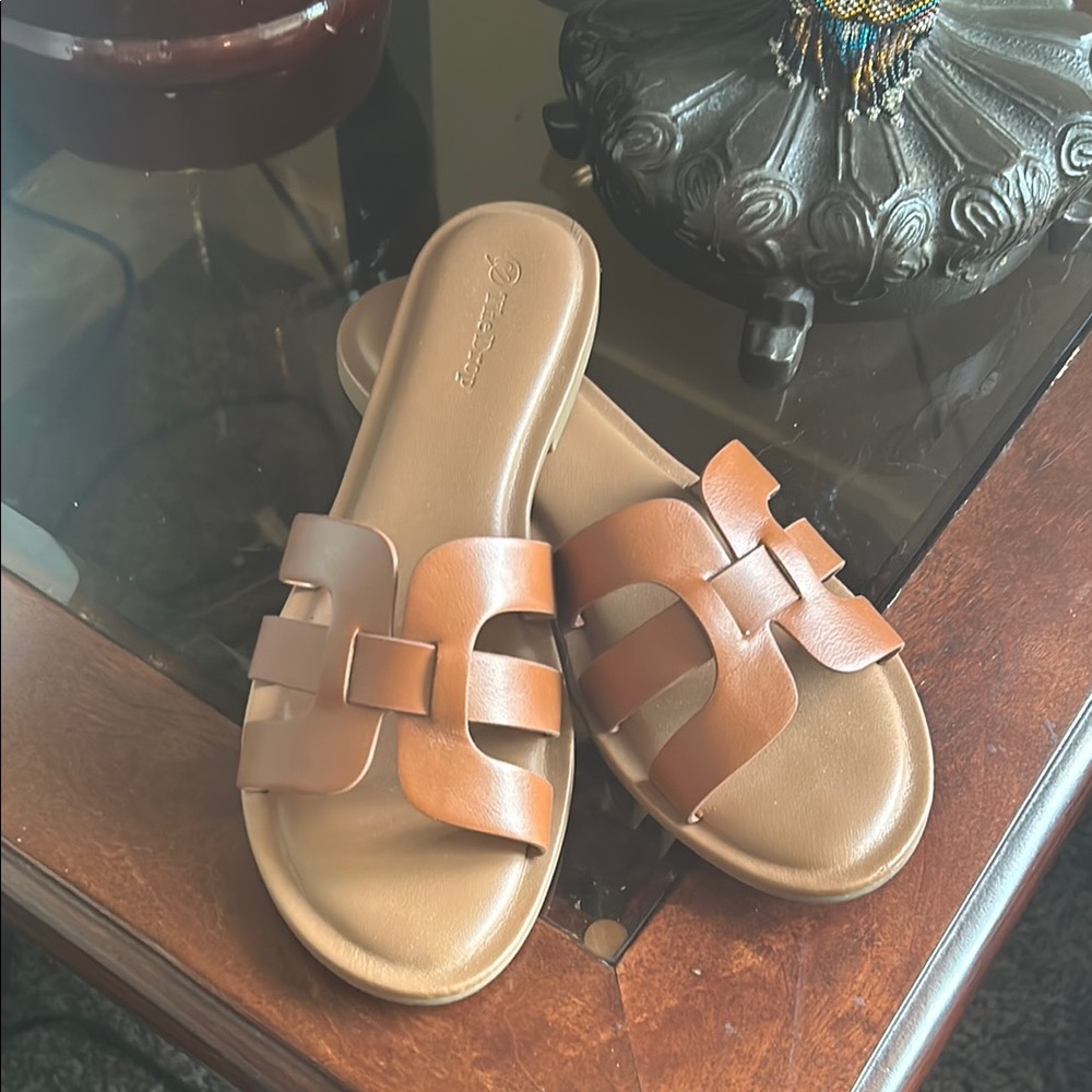Women's Tan Slide Sandals